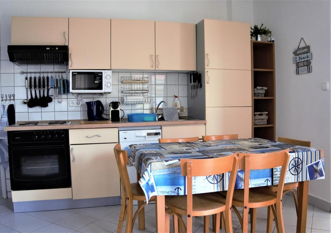 Nefelejcs Apartmanhaz เจเนชดิแอช ภายนอก รูปภาพ