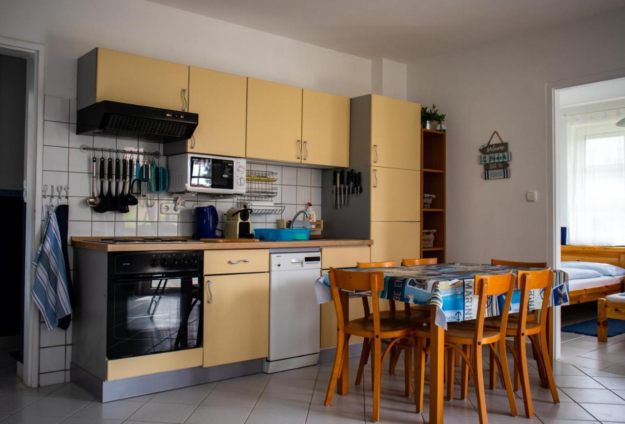 Nefelejcs Apartmanhaz เจเนชดิแอช ภายนอก รูปภาพ