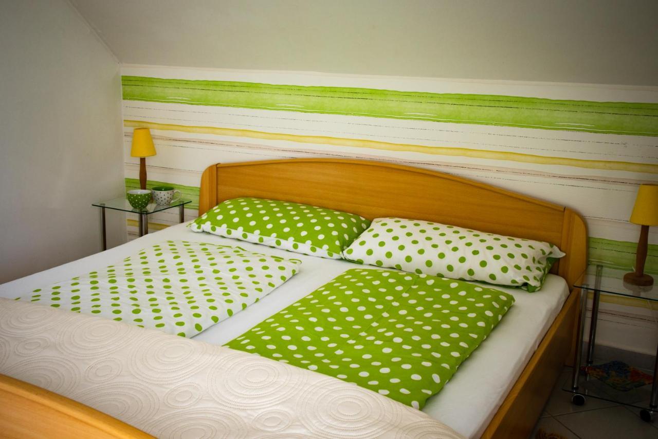 Nefelejcs Apartmanhaz เจเนชดิแอช ภายนอก รูปภาพ