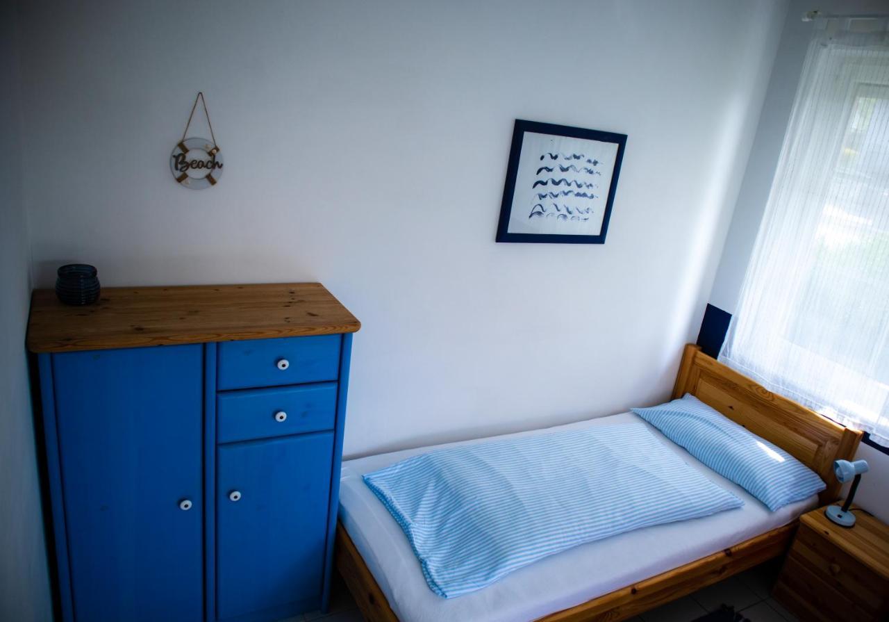 Nefelejcs Apartmanhaz เจเนชดิแอช ภายนอก รูปภาพ