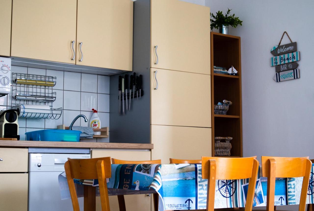 Nefelejcs Apartmanhaz เจเนชดิแอช ภายนอก รูปภาพ